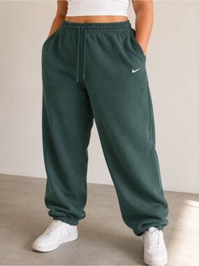 Nike Women’s (Plus Size) Phoenix Fleece High-Waisted Sweatpants - Size 0X
